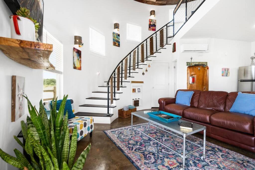 Silo House At Laughing Llama Farm Troy Екстер'єр фото